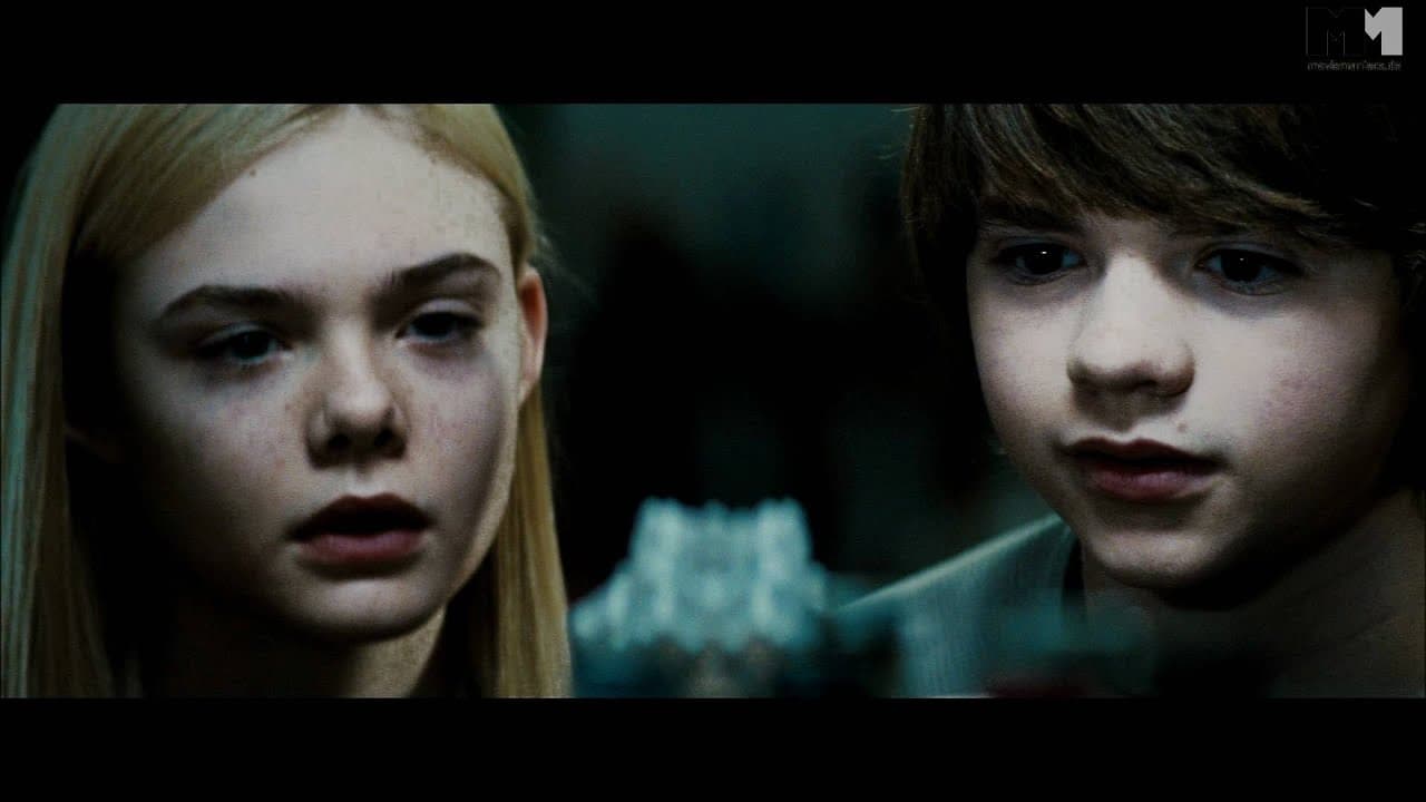 Super 8 trailer